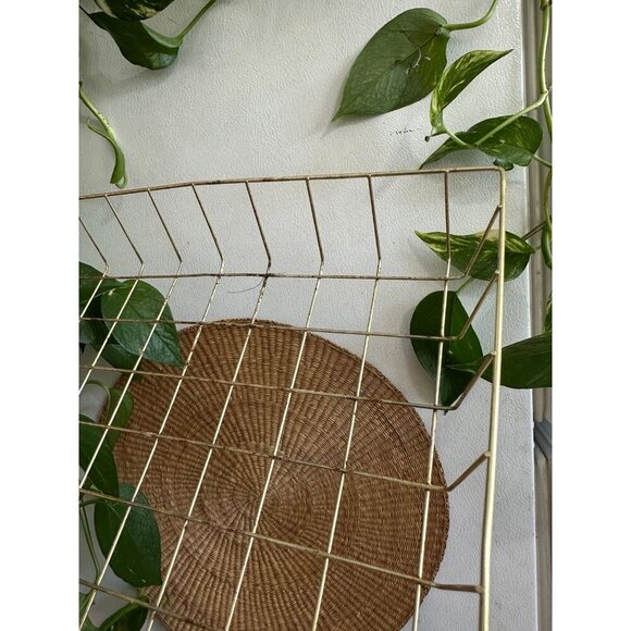 Gold lightweight wire basket - Picture 9 of 9